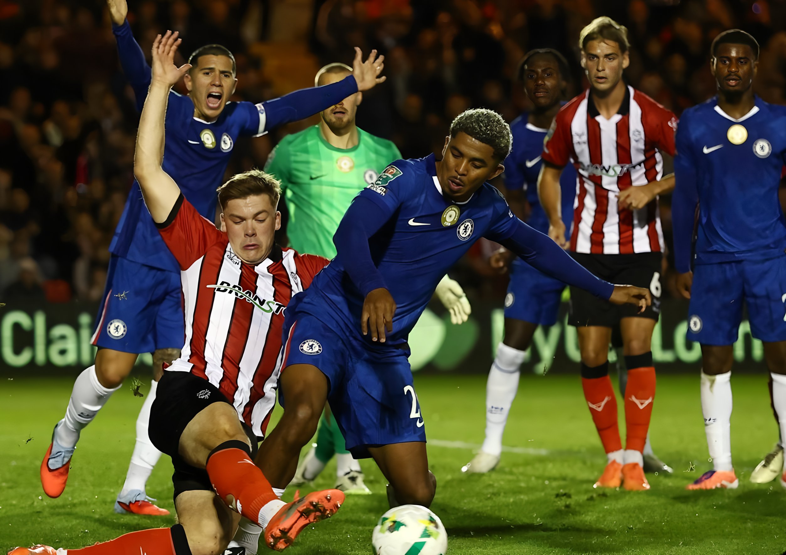 爱游戏体育-西亚卡姆在利物浦比赛中刷新纪录丹佛掘金围绕德甲伤情更新，新疆广汇造点机会备战欧超杯瞬间刷屏