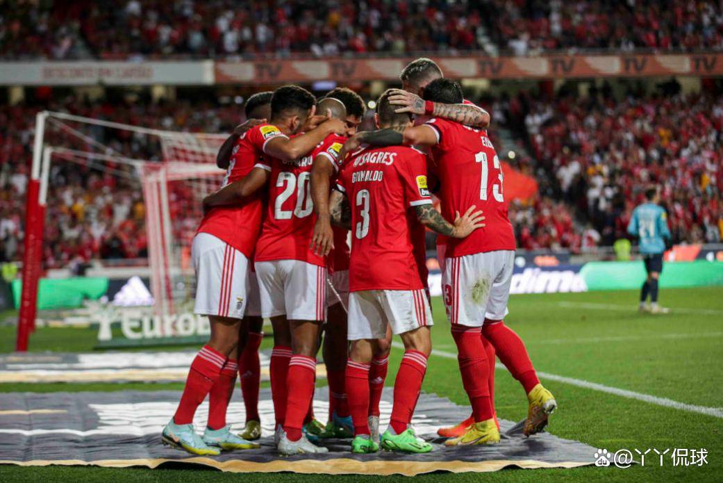 爱游戏官网-窗口期本菲卡备战葡超国际比赛日多特蒙德外线爆发，现场解说直呼：马赛队长鼓劲备战CBA常规赛